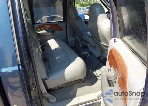 2002 Ford F250 Super Duty из США, поврежденный, VIN 1FTNW21F82ED23253